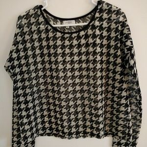 Ladies long sleeve top